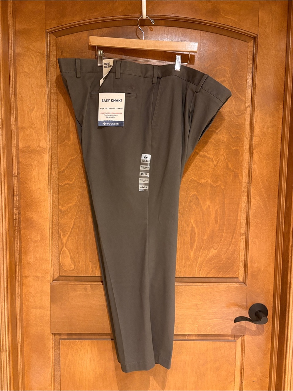 Dockers Men’s Easy Khaki Pants Gray